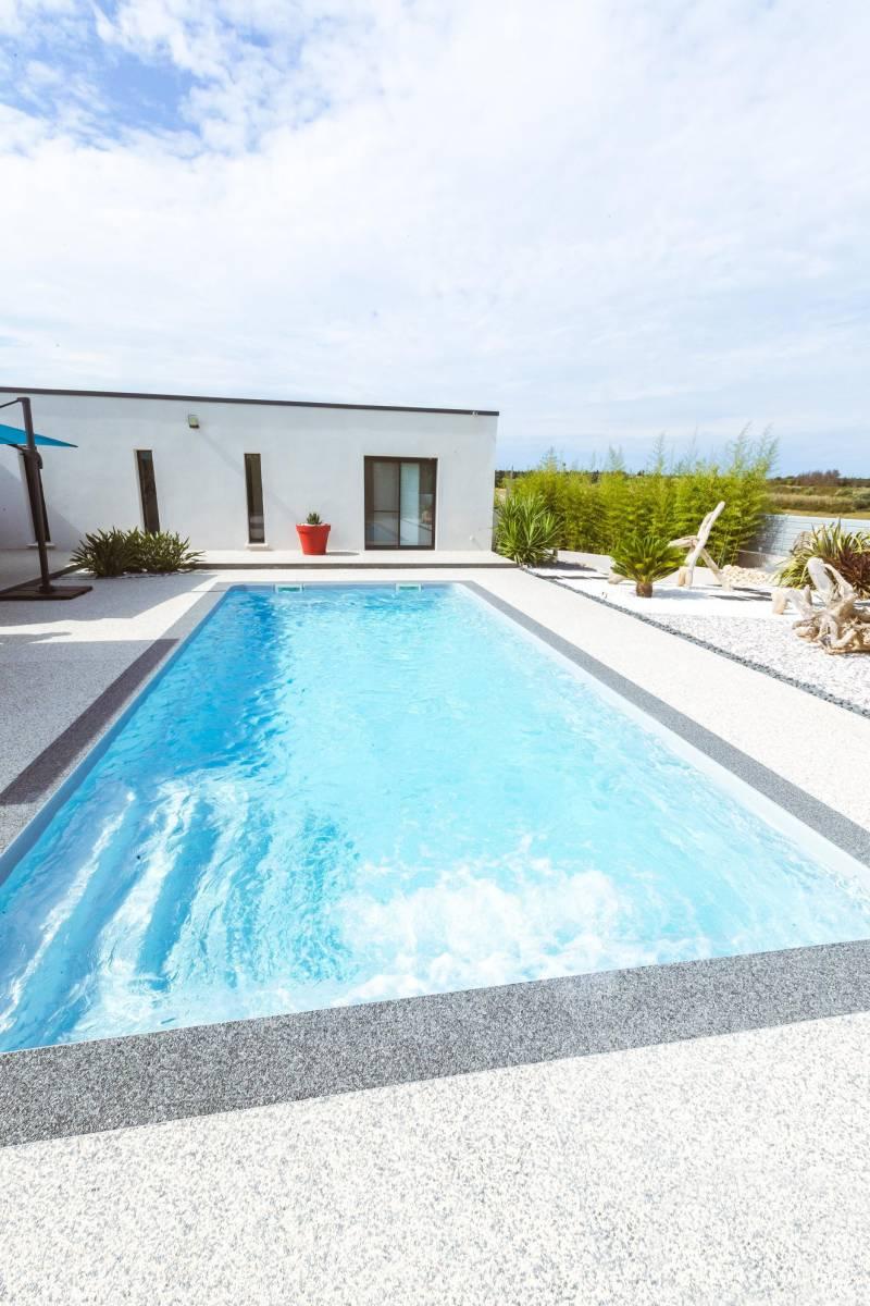Bermudes Piscine à fond plat de 9,00 m x 4,00 m x 1,50 m