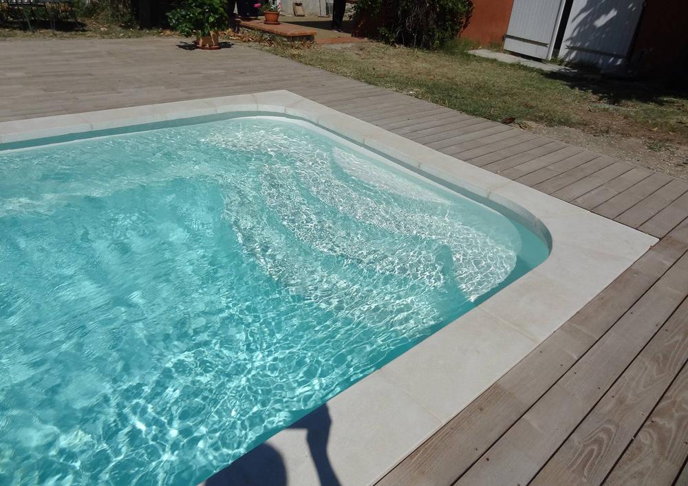 Déclic R 600 Piscine à fond plat de 6,00 m x 2,80 m x 1,40 m