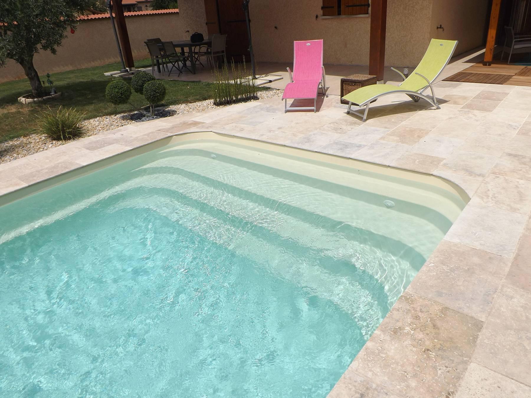 Déclic R 700 Piscine à fond plat de 7,00 m x 3,70 m x 1,50 m