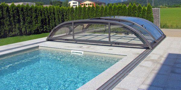 Elégant Un abri bas au design moderne et esthétique
