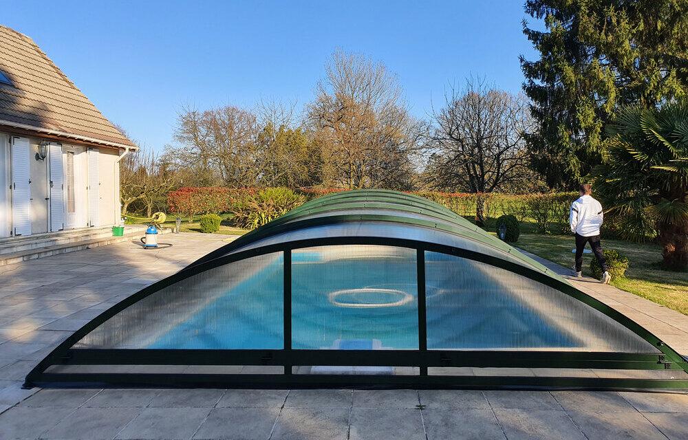 Roma La qualité et le prix pour un abri de piscine bas indémodable