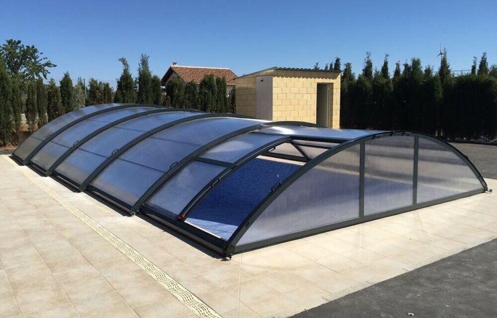 Roma La qualité et le prix pour un abri de piscine bas indémodable