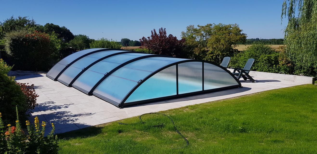 Roma La qualité et le prix pour un abri de piscine bas indémodable