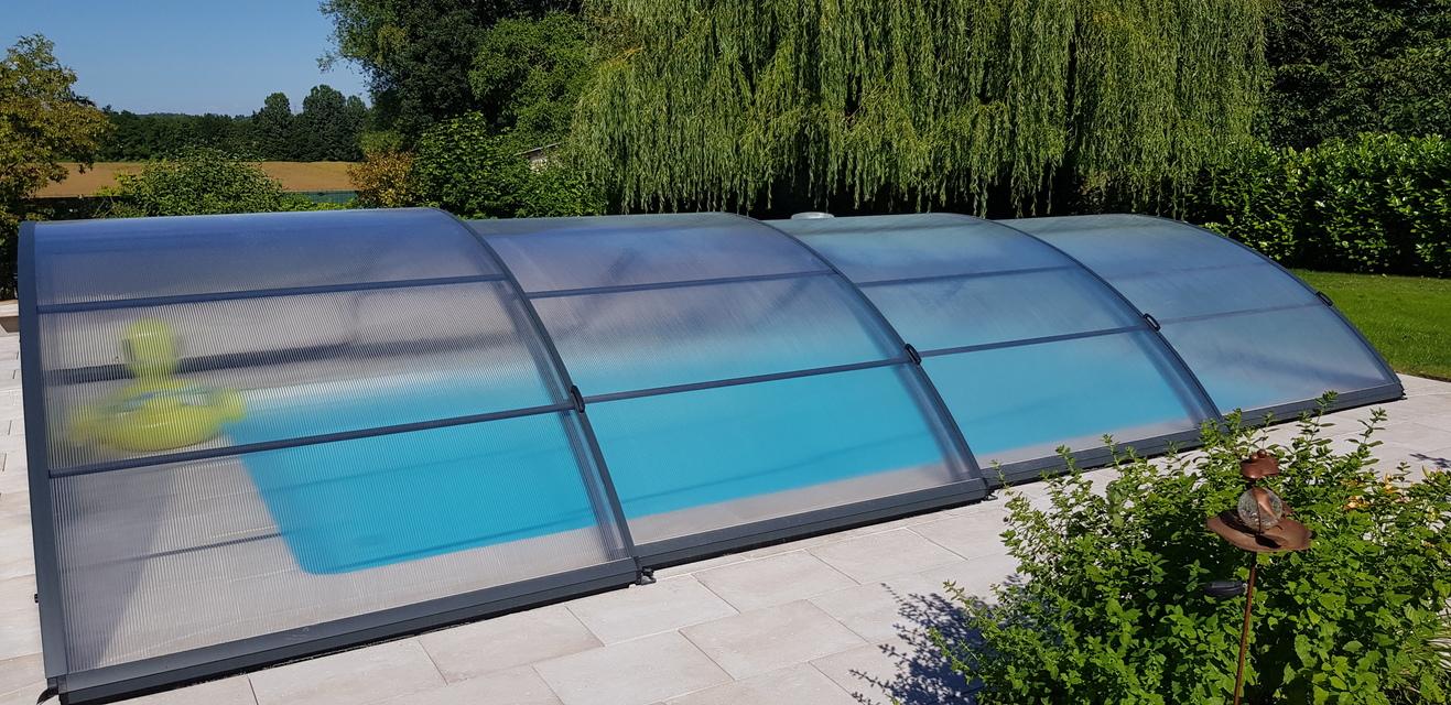 Roma La qualité et le prix pour un abri de piscine bas indémodable