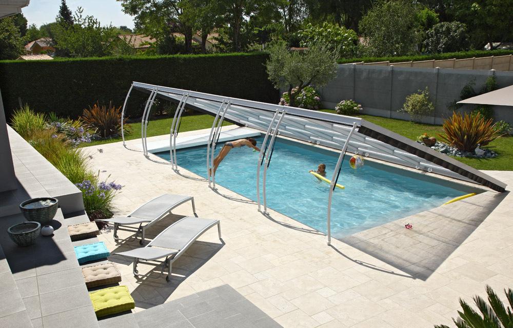 Turin L'abri de piscine plat discret