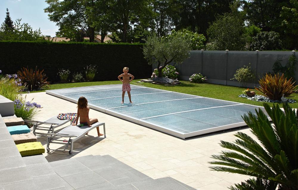 Turin L'abri de piscine plat discret