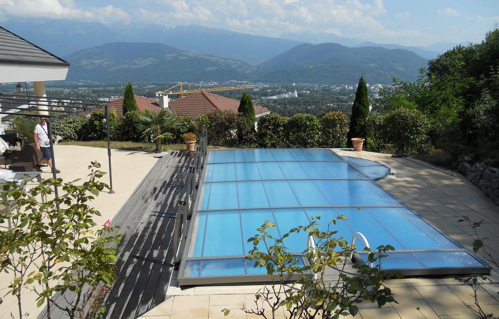 Turin L'abri de piscine plat discret